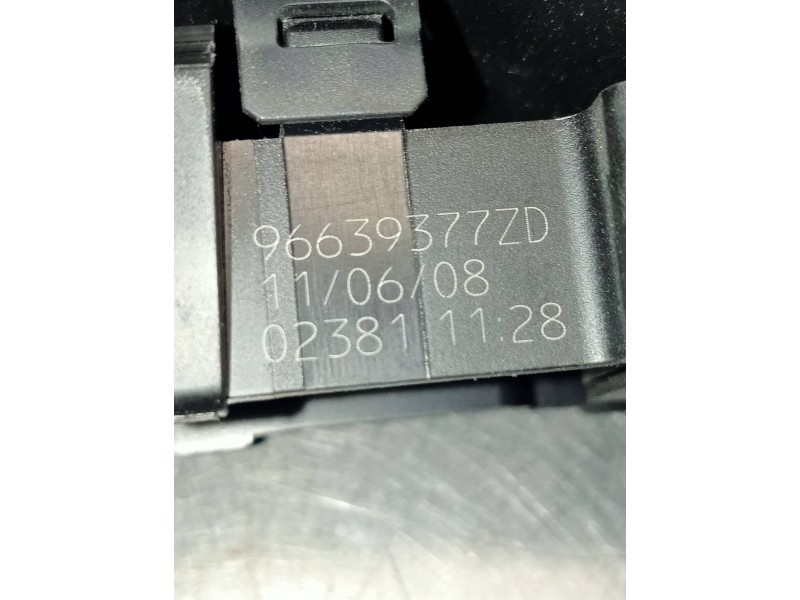 Recambio de mando elevalunas delantero derecho para citroen c4 picasso exclusive referencia OEM IAM 96639377ZD 02381 5P