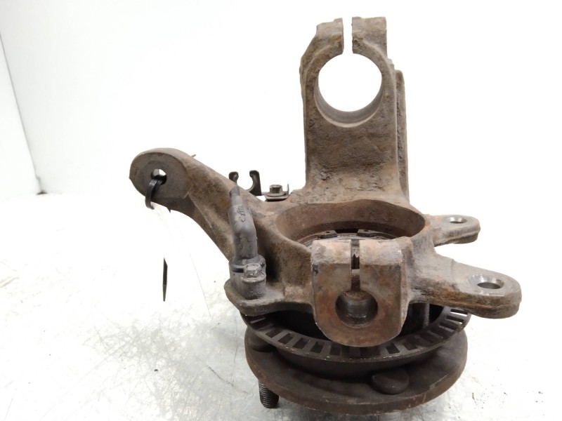 Recambio de mangueta delantera izquierda para ford puma (cce) 1.4 16v cat referencia OEM IAM   