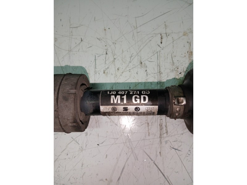 Recambio de transmision delantera izquierda para seat leon (1m1) signo referencia OEM IAM M1GD  