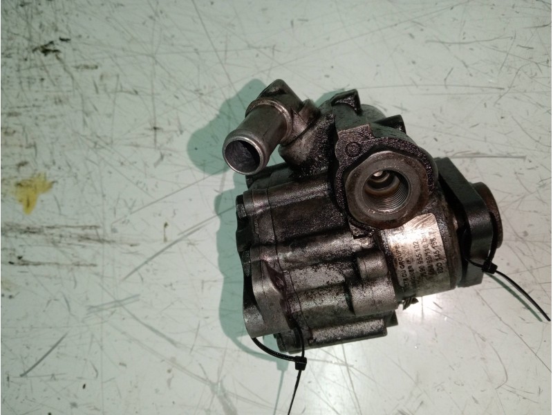 Recambio de bomba direccion para volkswagen passat variant (3b5) highline referencia OEM IAM   