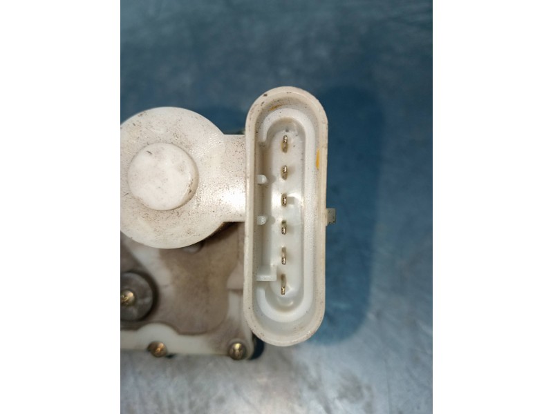 Recambio de motor cierre centralizado delantero derecho para alfa romeo 146 2.0 turbodiesel referencia OEM IAM   5P