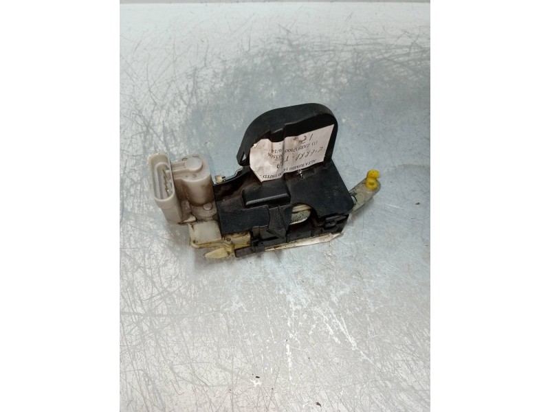 Recambio de motor cierre centralizado trasero izquierdo para alfa romeo 147 (190) 1.9 jtd cat referencia OEM IAM  5P 5P