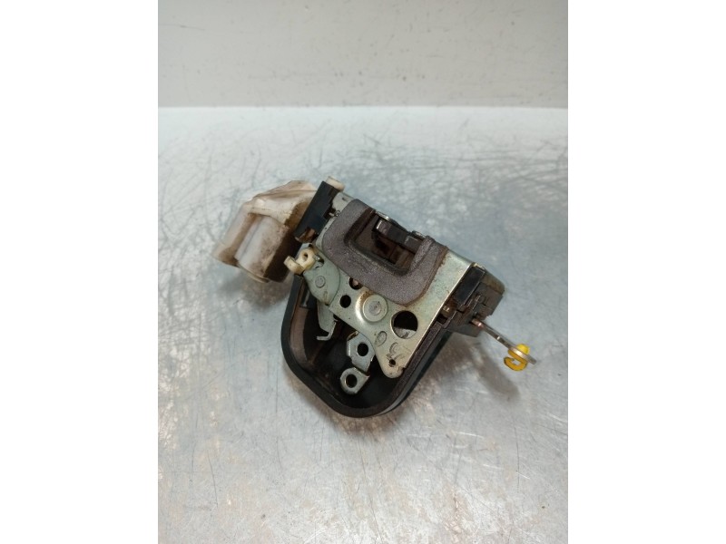 Recambio de motor cierre centralizado trasero izquierdo para alfa romeo 147 (190) 1.9 jtd 120 distinctive referencia OEM IAM  5P