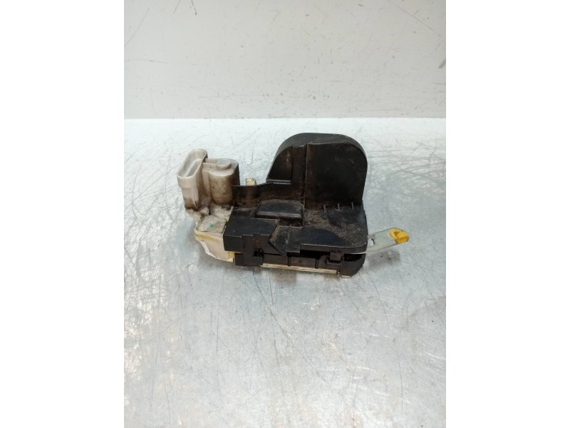 Recambio de motor cierre centralizado trasero izquierdo para alfa romeo 147 (190) 1.9 jtd 120 distinctive referencia OEM IAM  5P
