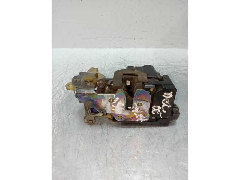 Recambio de motor cierre centralizado delantero derecho para alfa romeo 156 (116) 2.4 jtd cat referencia OEM IAM 16630254  4P