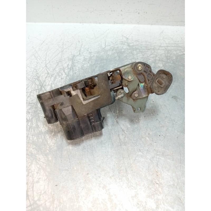 Recambio de motor cierre centralizado trasero derecho para alfa romeo 156 (116) 2.4 jtd cat referencia OEM IAM 16630254  4P