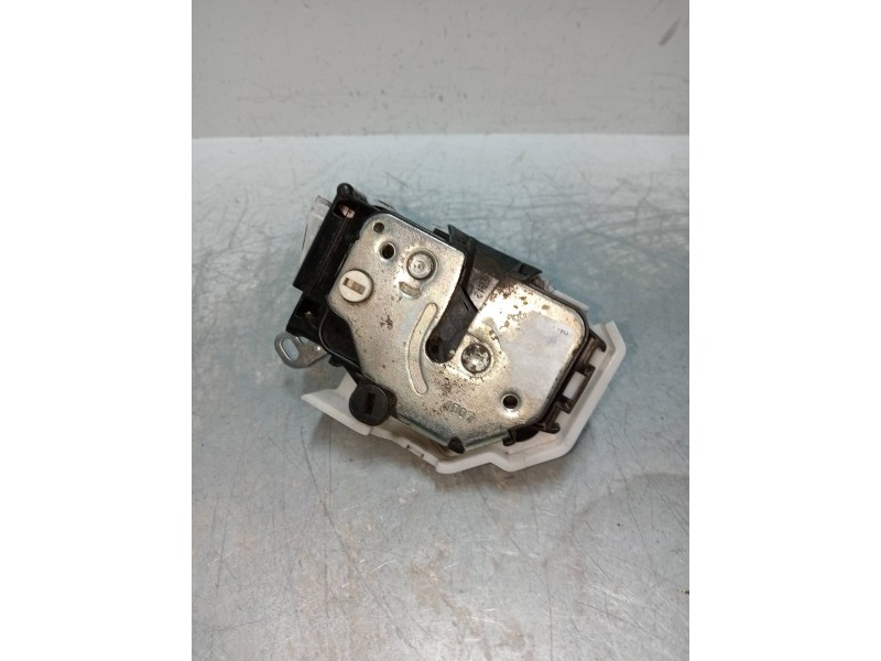 Recambio de motor cierre centralizado trasero derecho para alfa romeo 159 (140) 1.9 jtd cat referencia OEM IAM   