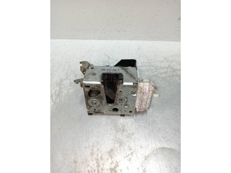 Recambio de motor cierre centralizado trasero derecho para audi 100 berlina (c4) 2.8 v6 cat (aah) referencia OEM IAM 4A0839016B 