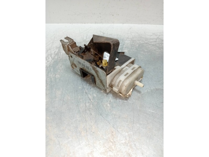 Recambio de motor cierre centralizado trasero derecho para audi 100 berlina (c4) 2.8 v6 cat (aah) referencia OEM IAM 4A0839016B 