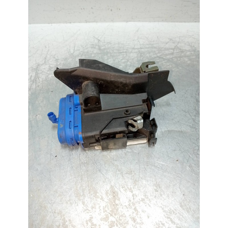 Recambio de motor cierre centralizado trasero izquierdo para audi a3 (8l) 1.9 tdi referencia OEM IAM 8D0839016A  5P