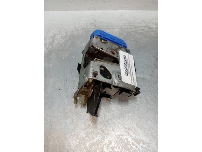 Recambio de motor cierre centralizado trasero izquierdo para audi a3 (8l) 1.9 tdi referencia OEM IAM 8D0839016A  5P