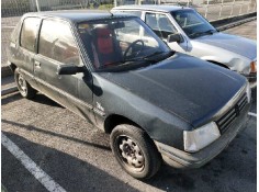peugeot 205 berlina del año 1990