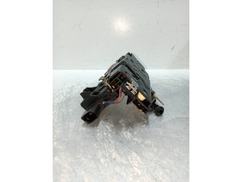 Recambio de motor cierre centralizado trasero derecho para audi a4 berlina (8e) 2.5 v6 24v tdi referencia OEM IAM   4P