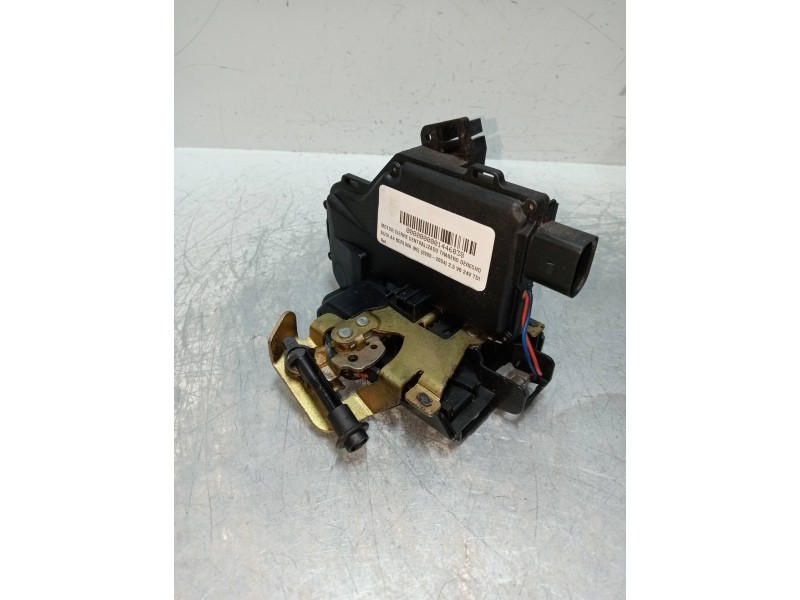Recambio de motor cierre centralizado trasero derecho para audi a4 berlina (8e) 2.5 v6 24v tdi referencia OEM IAM   4P