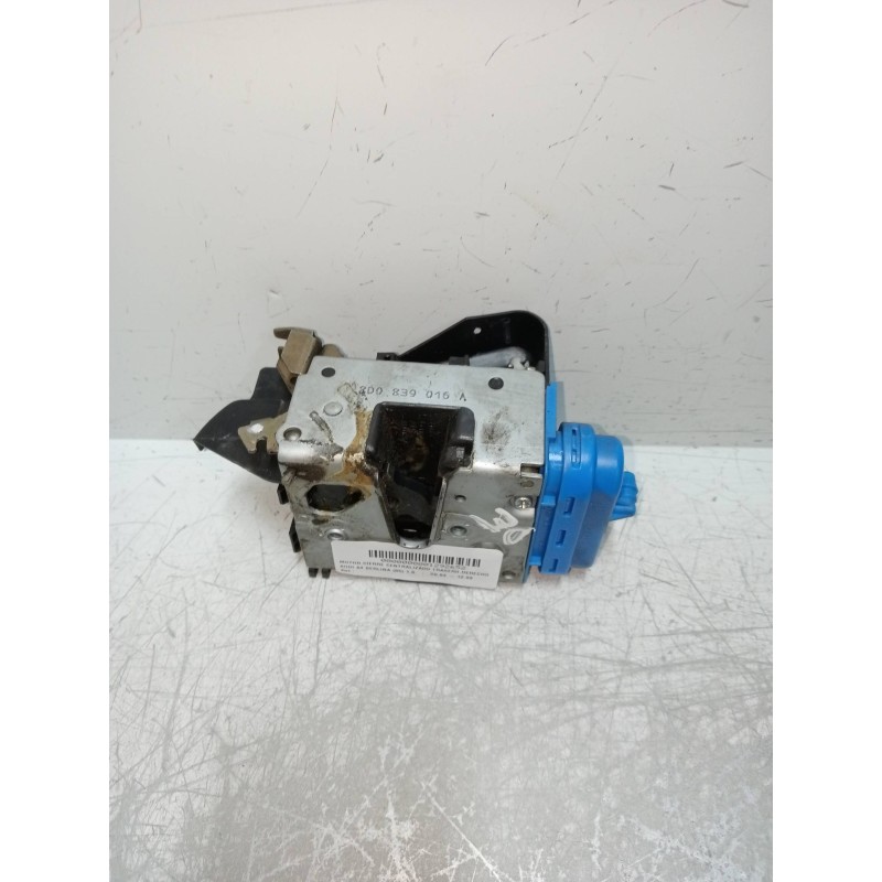 Recambio de motor cierre centralizado trasero derecho para audi a4 berlina (b5) 1.8 referencia OEM IAM 8D0839016A  4P