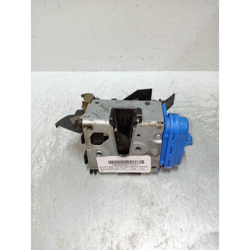 Recambio de motor cierre centralizado trasero derecho para audi a4 avant (b5) 1.9 tdi referencia OEM IAM 8D0839016A  5P