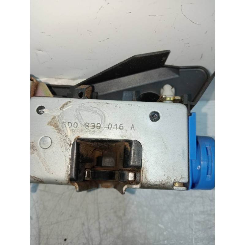 Recambio de motor cierre centralizado trasero derecho para audi a4 berlina (b5) 1.9 tdi referencia OEM IAM 8D0839016A  4P