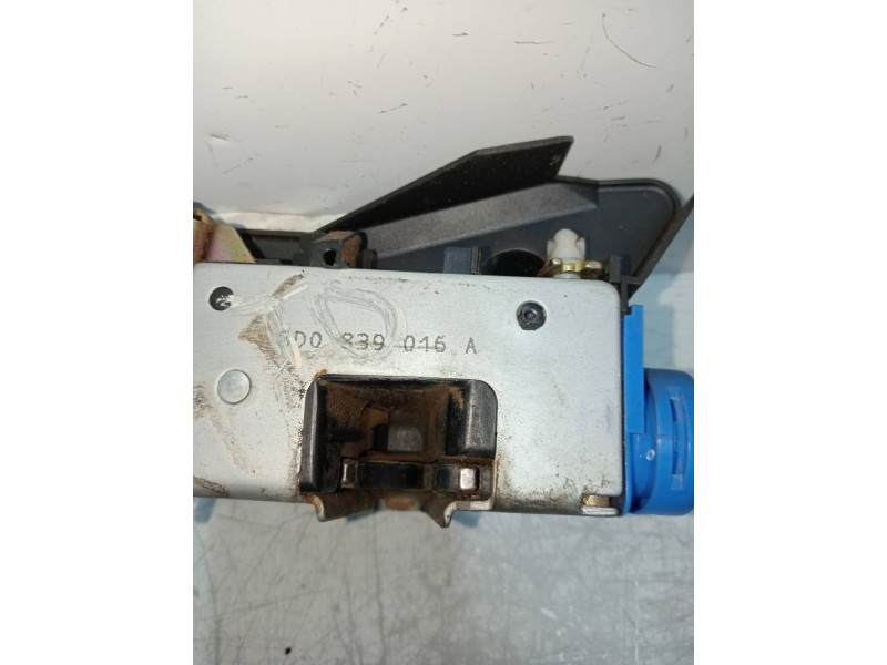 Recambio de motor cierre centralizado trasero derecho para audi a4 berlina (b5) 1.9 tdi referencia OEM IAM 8D0839016A  4P