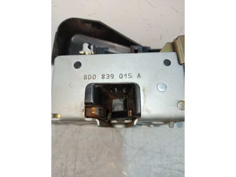 Recambio de motor cierre centralizado trasero izquierdo para audi a4 berlina (b5) 1.9 tdi referencia OEM IAM 8D0839015A  4P