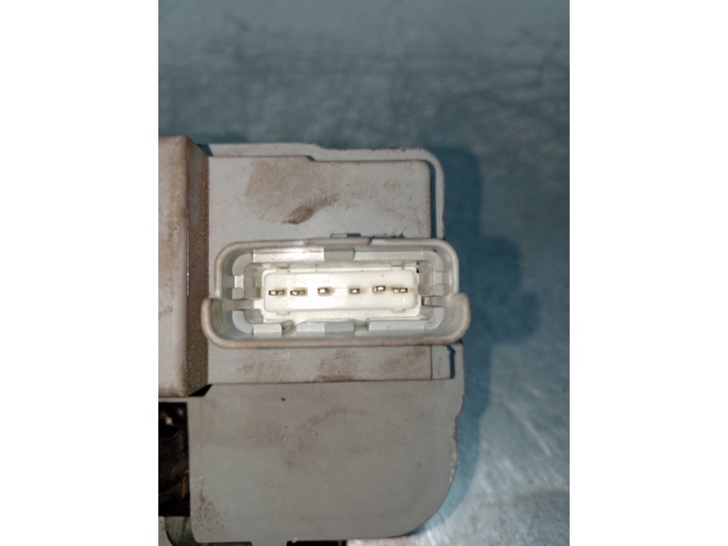 Recambio de motor cierre centralizado delantero izquierdo para peugeot 206+ básico referencia OEM IAM   5P