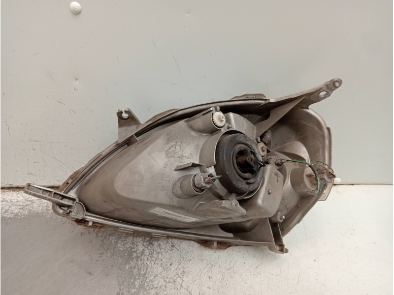 Recambio de faro derecho para toyota yaris (ncp1/nlp1/scp1) 1.0 linea luna referencia OEM IAM   