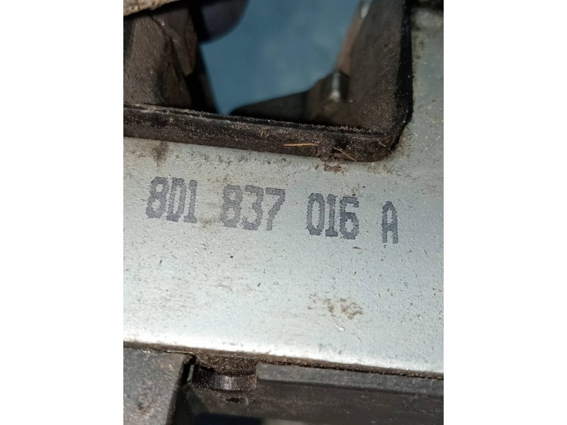 Recambio de motor cierre centralizado delantero derecho para audi a4 berlina (b5) 1.9 tdi referencia OEM IAM 8D1837016A  4P Recambio de motor cierre centralizado delantero derecho para audi a4 berlina (b5) 1.9 tdi referencia OEM IAM 8D1837016A  4P