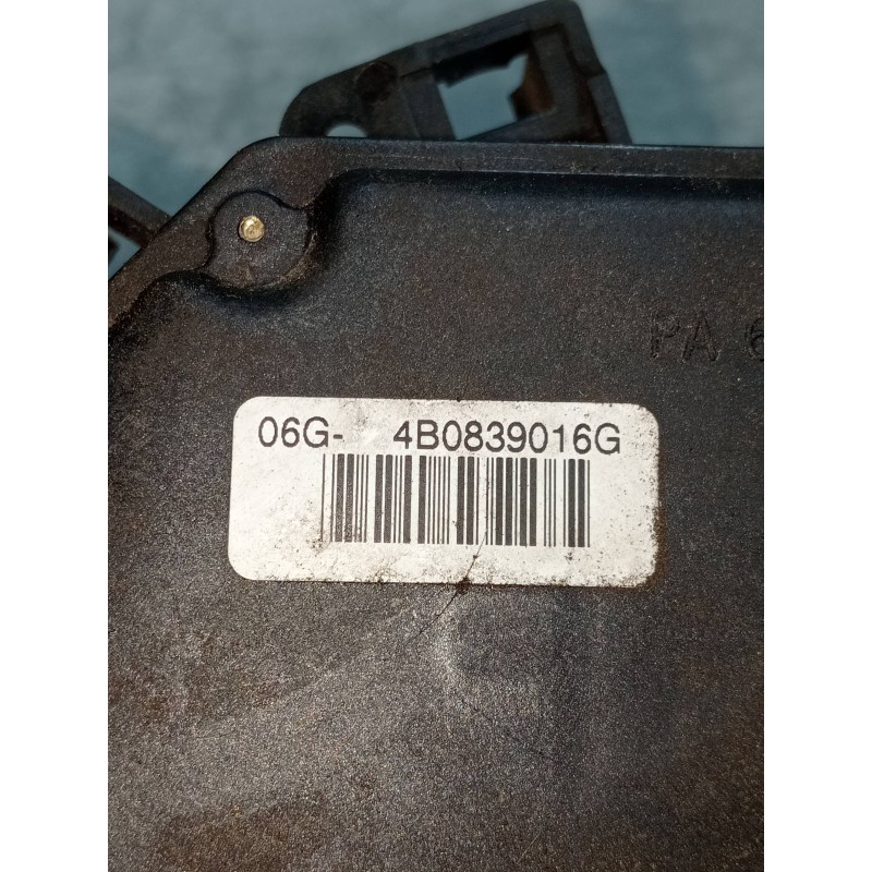 Recambio de motor cierre centralizado trasero derecho para audi allroad quattro (4b5) 2.5 tdi (132kw) referencia OEM IAM 4B08390