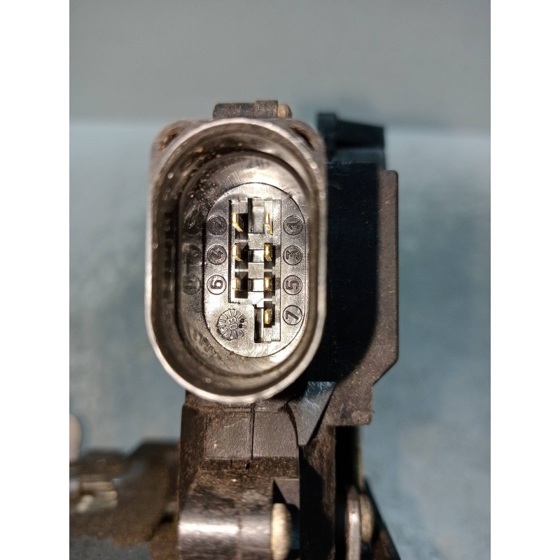 Recambio de motor cierre centralizado trasero derecho para audi allroad quattro (4b5) 2.5 tdi (132kw) referencia OEM IAM 4B08390