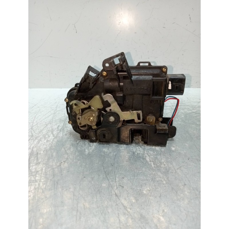 Recambio de motor cierre centralizado trasero izquierdo para audi a6 berlina (4b2) 2.5 tdi referencia OEM IAM   4P