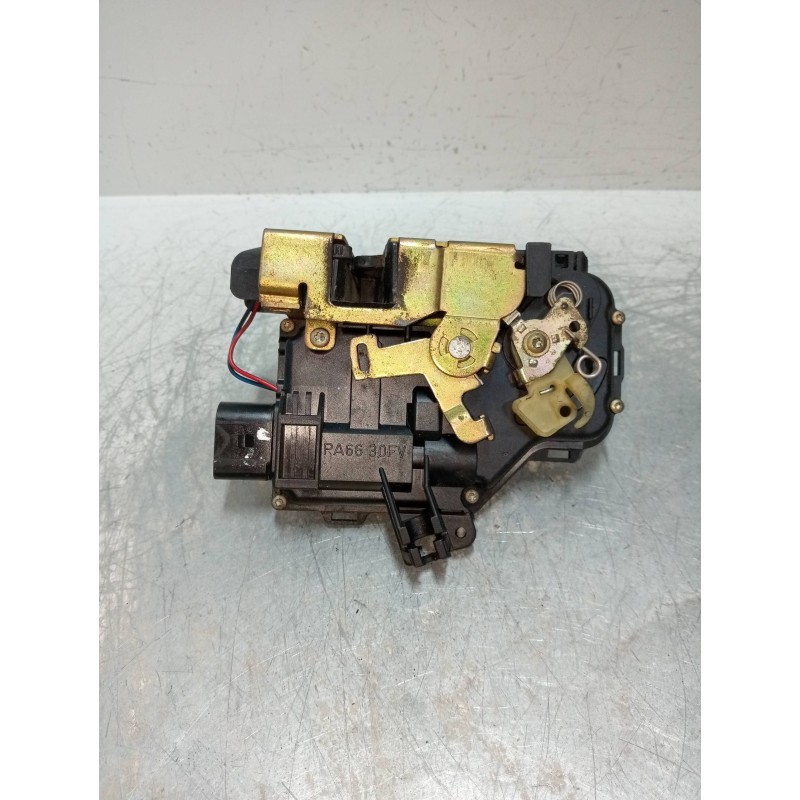 Recambio de motor cierre centralizado delantero izquierdo para audi a6 berlina (4b2) 2.4 (121kw) referencia OEM IAM 4B1837015B  