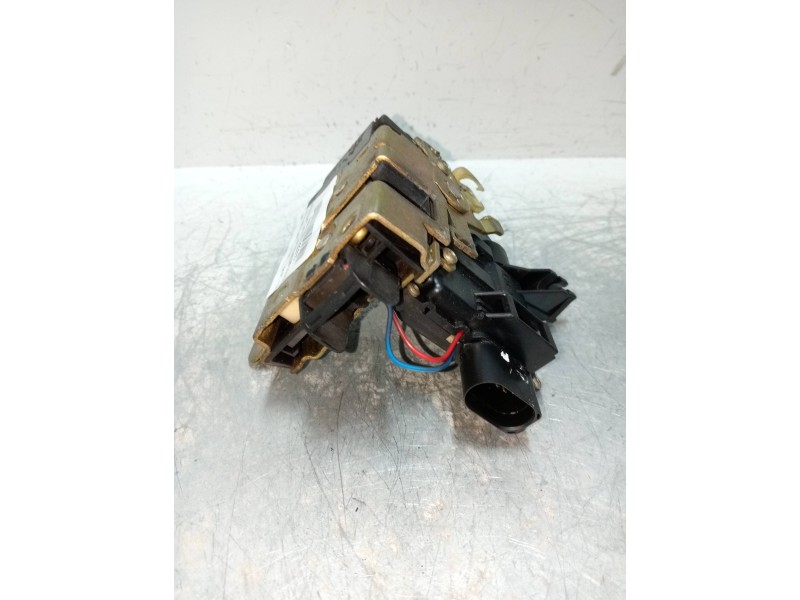 Recambio de motor cierre centralizado delantero izquierdo para audi a6 berlina (4b2) 2.4 (121kw) referencia OEM IAM 4B1837015B  