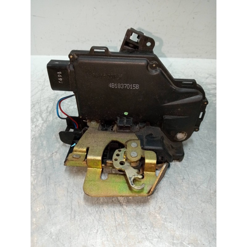 Recambio de motor cierre centralizado delantero izquierdo para audi a6 berlina (4b2) 2.4 (121kw) referencia OEM IAM 4B1837015B  