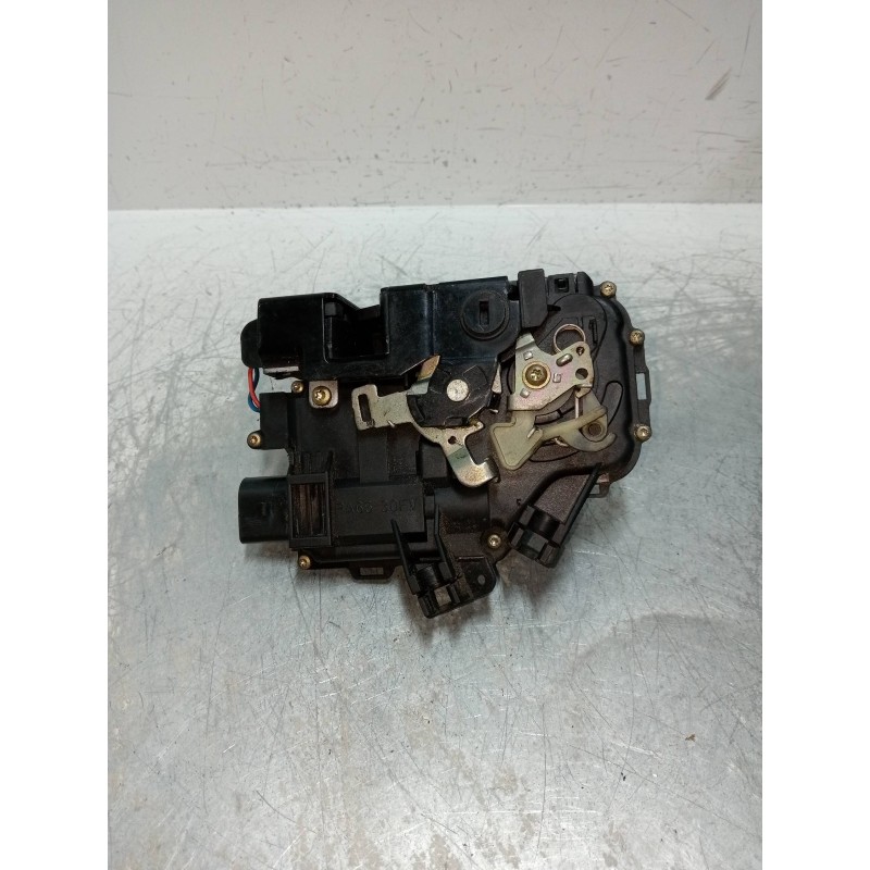 Recambio de motor cierre centralizado trasero izquierdo para audi a6 berlina (4b2) 2.7 v6 30v biturbo referencia OEM IAM 4B08390