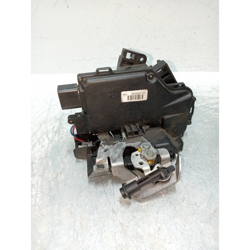 Recambio de motor cierre centralizado trasero izquierdo para audi a6 berlina (4b2) 2.7 v6 30v biturbo referencia OEM IAM 4B08390