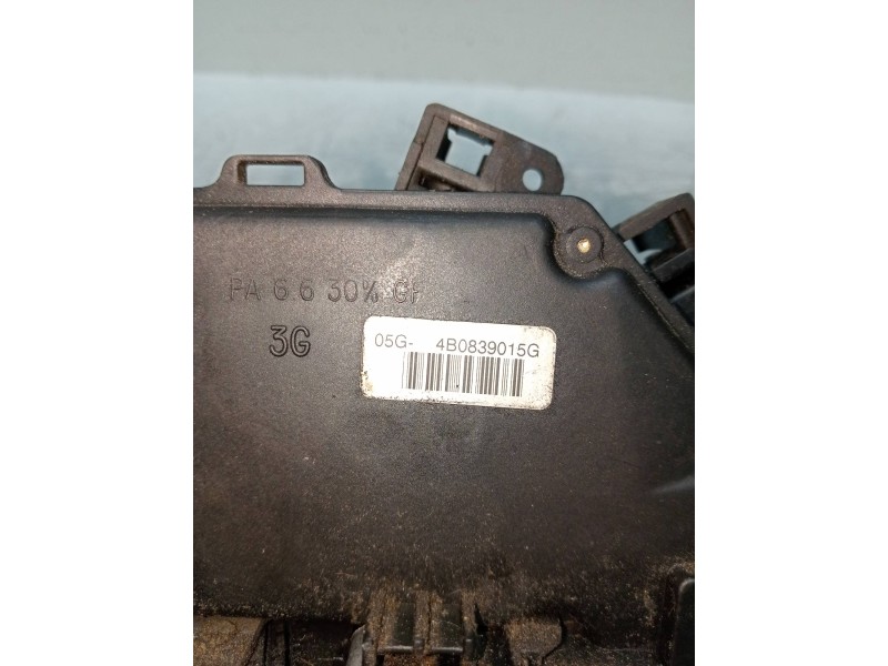 Recambio de motor cierre centralizado trasero izquierdo para audi a6 berlina (4b2) 2.7 v6 30v biturbo referencia OEM IAM 4B08390