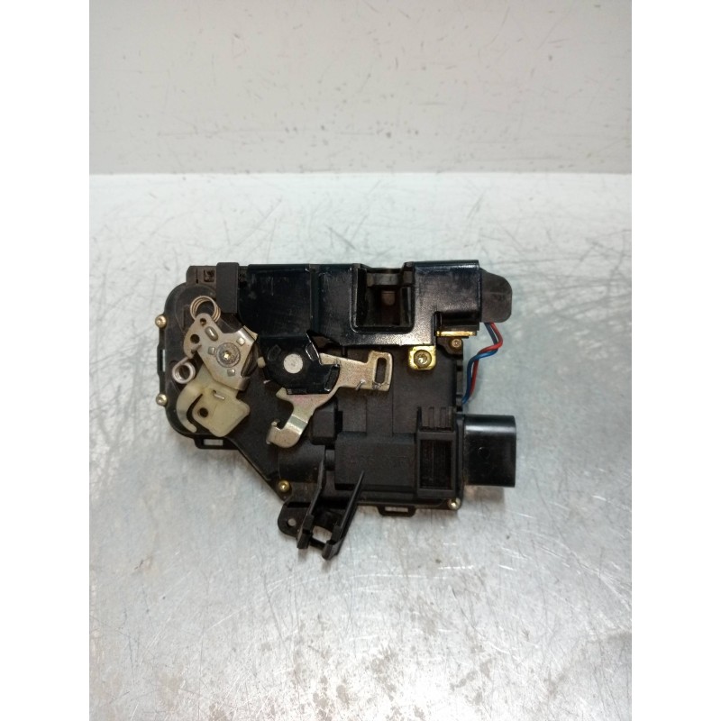 Recambio de motor cierre centralizado delantero derecho para audi a6 berlina (4b2) 2.5 tdi referencia OEM IAM 4B1837016B  4P