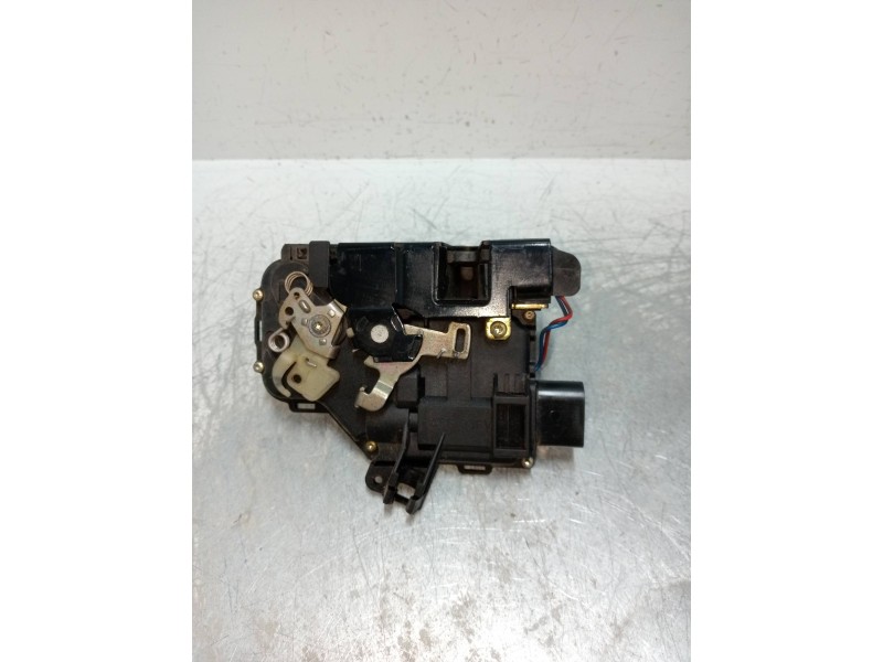 Recambio de motor cierre centralizado delantero derecho para audi a6 berlina (4b2) 2.5 tdi referencia OEM IAM 4B1837016B  4P