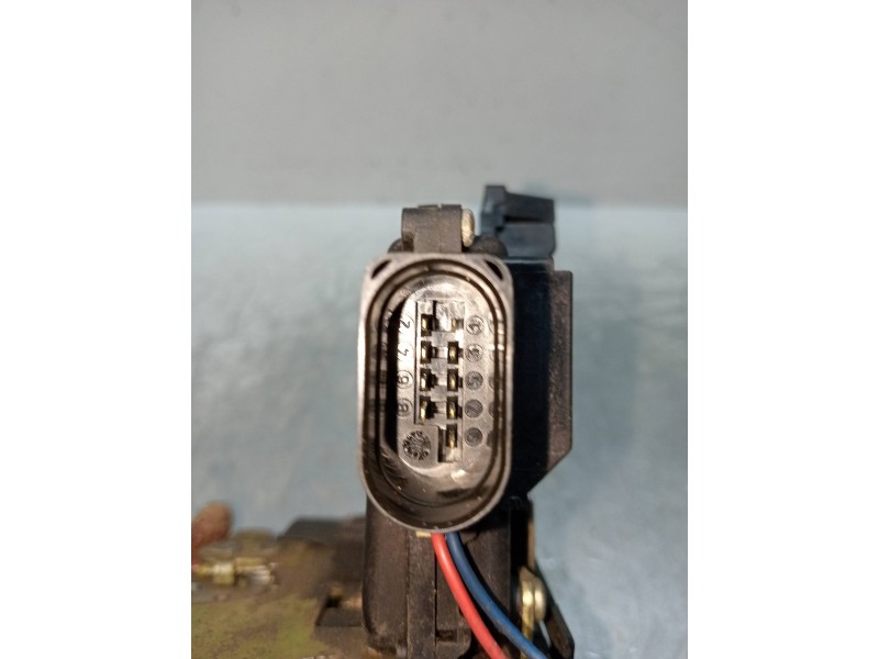 Recambio de motor cierre centralizado delantero derecho para audi a6 berlina (4b2) 2.5 tdi referencia OEM IAM 4B1837016B  4P