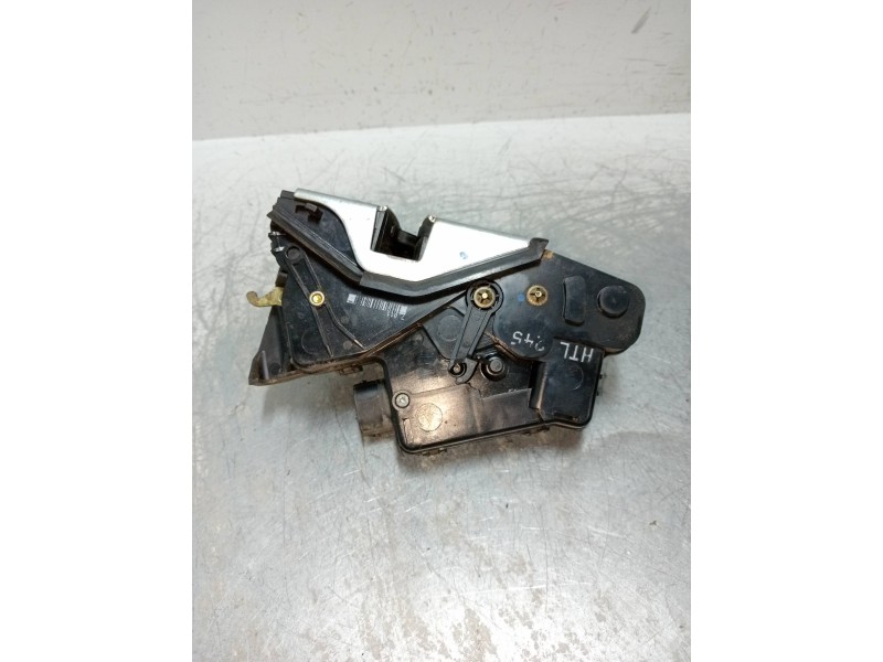 Recambio de motor cierre centralizado trasero izquierdo para bmw serie 3 touring (e46) 330xi referencia OEM IAM   5P