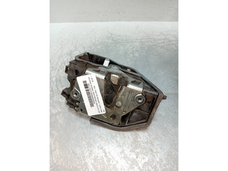 Recambio de motor cierre centralizado trasero derecho para bmw serie 1 berlina (e81/e87) 118d referencia OEM IAM 7167070  5P