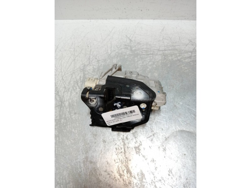 Recambio de motor cierre centralizado trasero derecho para audi q7 (4l) referencia OEM IAM 3C4839016  5P Recambio de motor cierre centralizado trasero derecho para audi q7 (4l) referencia OEM IAM 3C4839016  5P