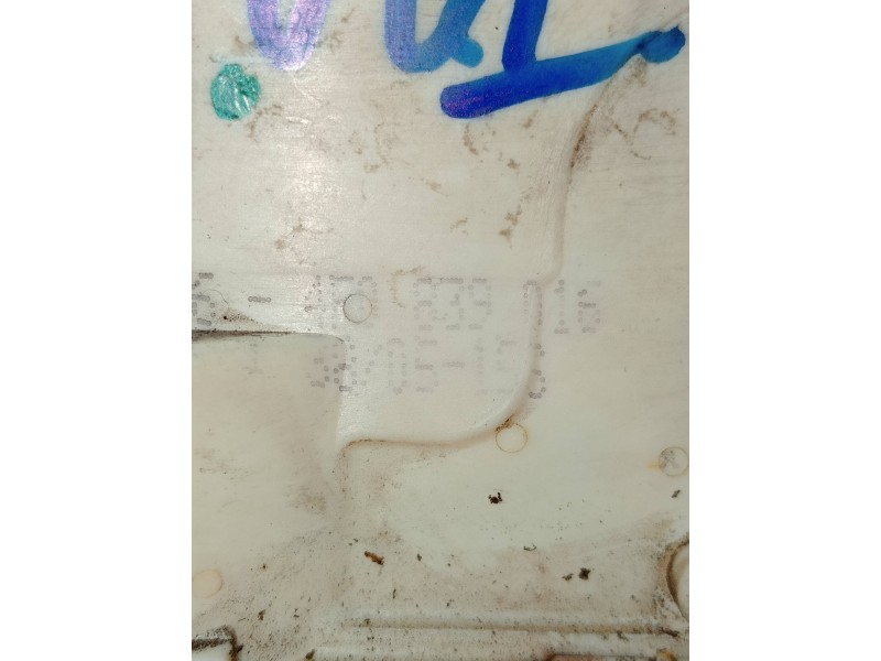 Recambio de motor cierre centralizado trasero derecho para audi a6 berlina (4f2) referencia OEM IAM 4F0839016  4P Recambio de motor cierre centralizado trasero derecho para audi a6 berlina (4f2) referencia OEM IAM 4F0839016  4P