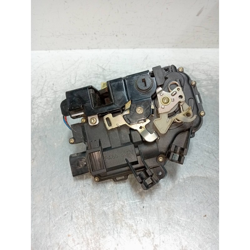 Recambio de motor cierre centralizado trasero izquierdo para audi a6 avant (4b5) 2.5 v6 24v tdi referencia OEM IAM   5P