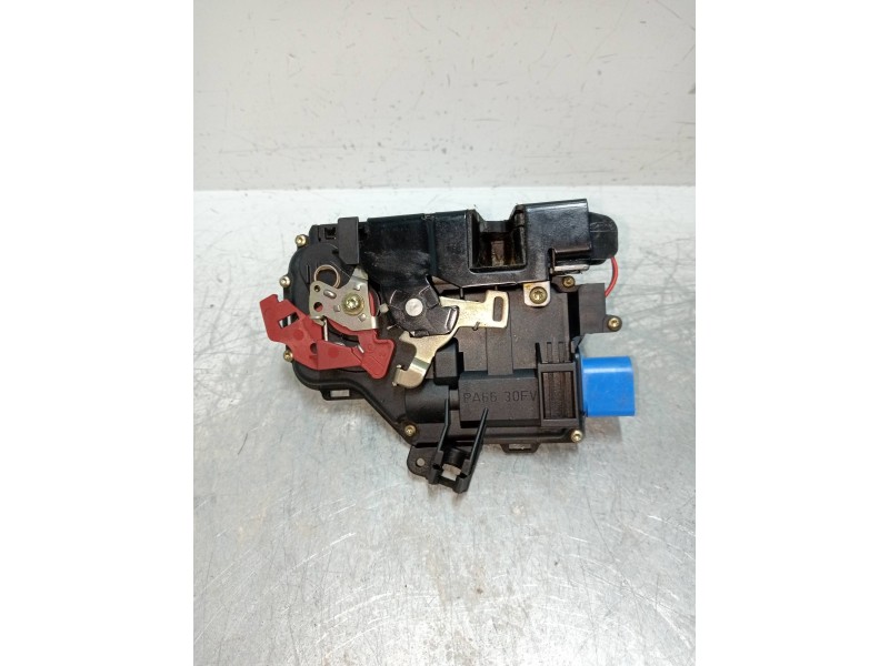 Recambio de motor cierre centralizado delantero derecho para audi a8 (4e2) 3.7 quattro referencia OEM IAM 4E1837016  4P