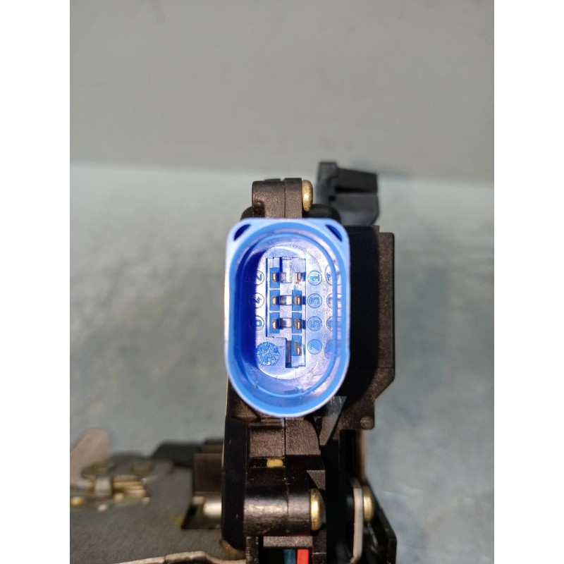 Recambio de motor cierre centralizado delantero derecho para audi a8 (4e2) 3.7 quattro referencia OEM IAM 4E1837016  4P