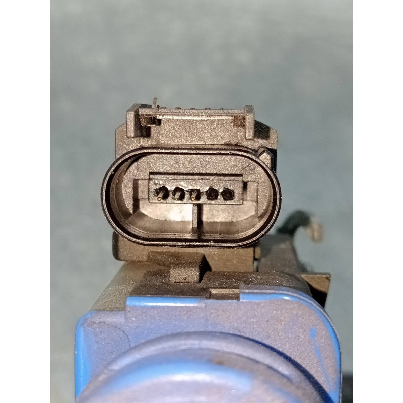 Recambio de motor cierre centralizado trasero izquierdo para audi a8 (d2) 3.7 quattro referencia OEM IAM 4D0839015A  4P