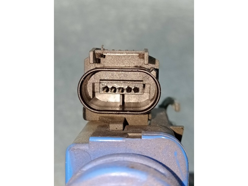 Recambio de motor cierre centralizado trasero izquierdo para audi a8 (d2) 3.7 quattro referencia OEM IAM 4D0839015A  4P