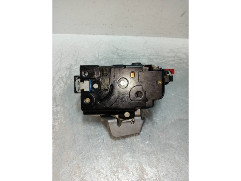 Recambio de motor cierre centralizado trasero derecho para audi a8 (4e2) 3.7 quattro referencia OEM IAM   4P