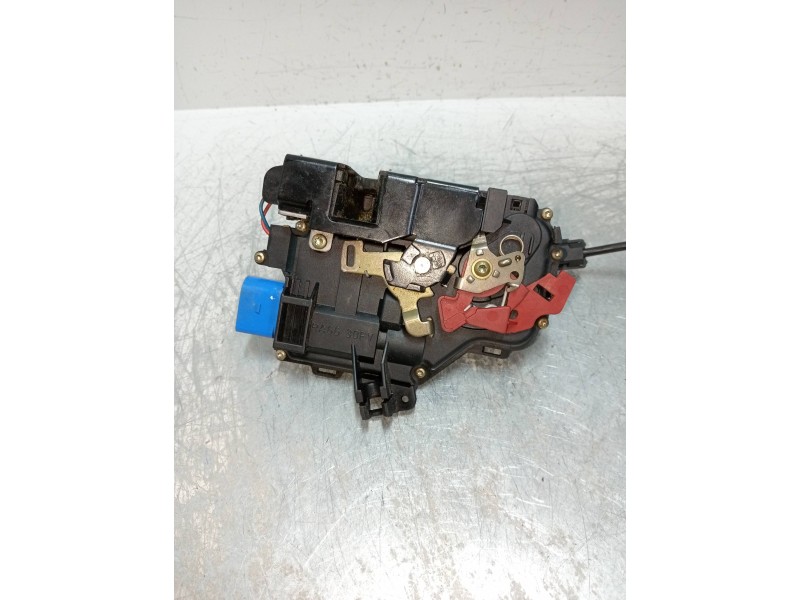 Recambio de motor cierre centralizado delantero izquierdo para audi a8 (4e2) 3.7 quattro referencia OEM IAM 4E1837015  4P