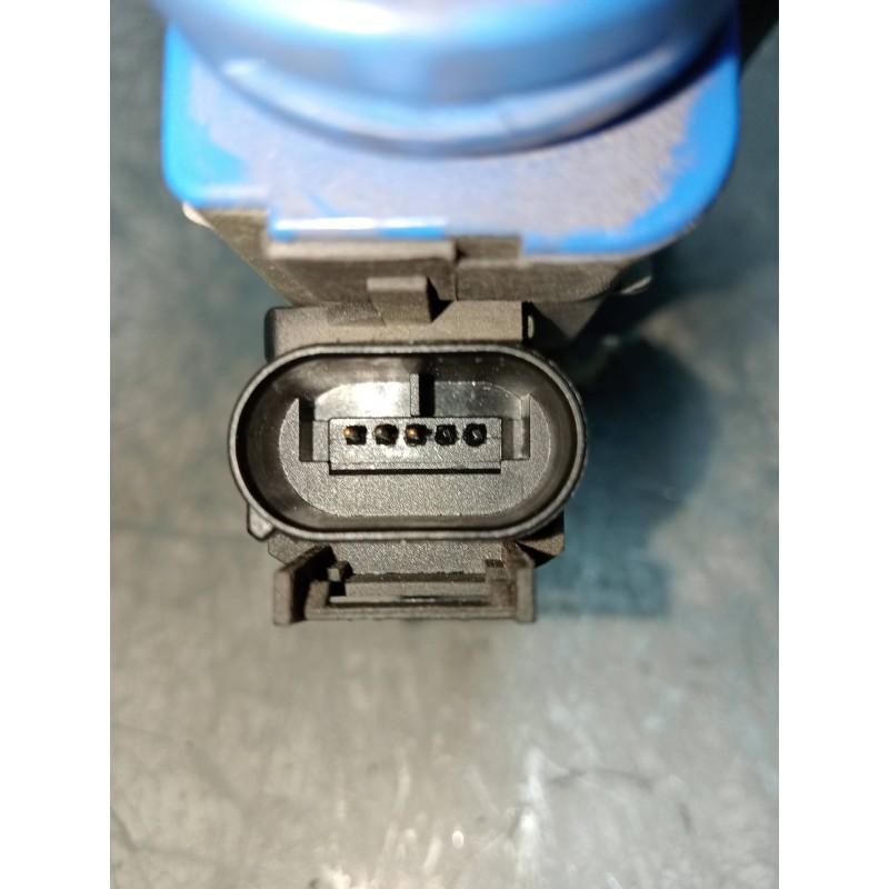 Recambio de motor cierre centralizado trasero derecho para audi a8 (d2) 4.2 quattro referencia OEM IAM 4D0839015D  4P